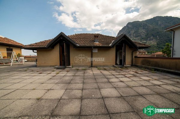 appartamento in vendita a Baveno in zona Feriolo