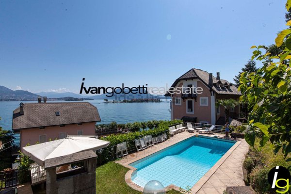 casa indipendente in vendita a Baveno