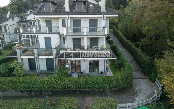 appartamento in vendita a Baveno