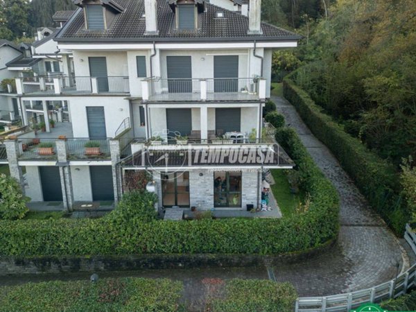 appartamento in vendita a Baveno
