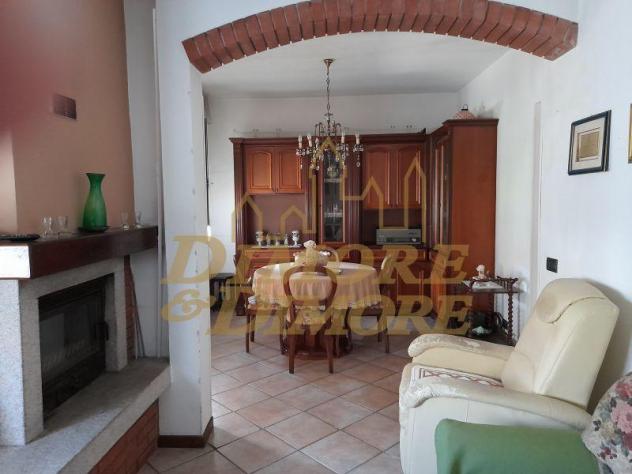 casa indipendente in vendita a Baveno