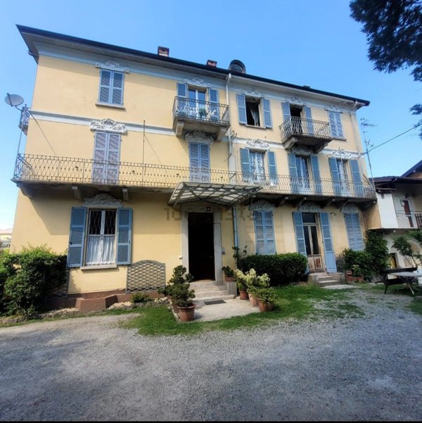 appartamento in vendita a Baveno