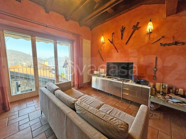 casa indipendente in vendita a Baveno in zona Feriolo