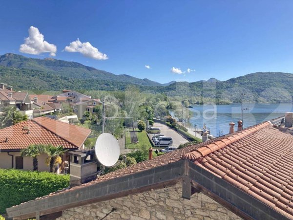casa indipendente in vendita a Baveno in zona Feriolo