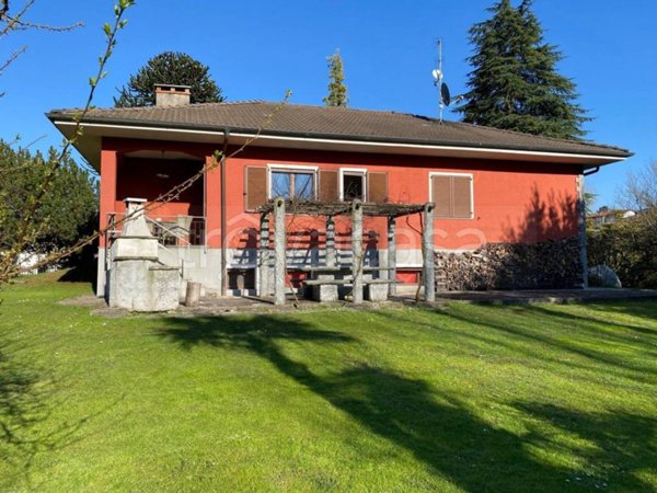 casa indipendente in vendita a Baveno in zona Feriolo