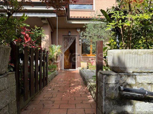 appartamento in vendita a Baveno