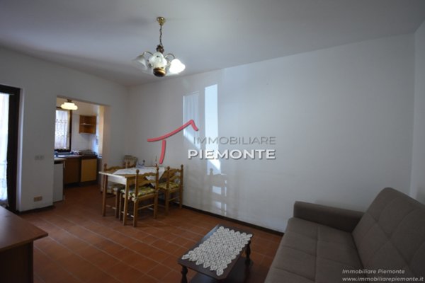 appartamento in vendita a Baveno in zona Loita