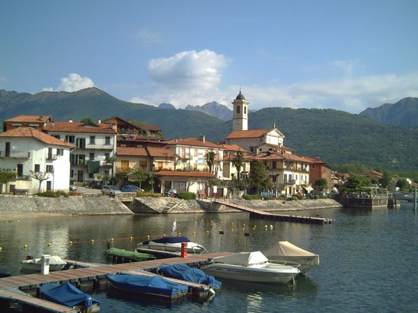 appartamento in vendita a Baveno