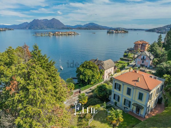 casa indipendente in vendita a Baveno