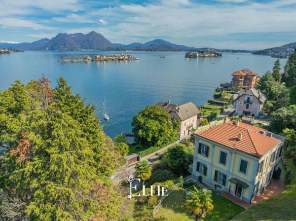 casa indipendente in vendita a Baveno