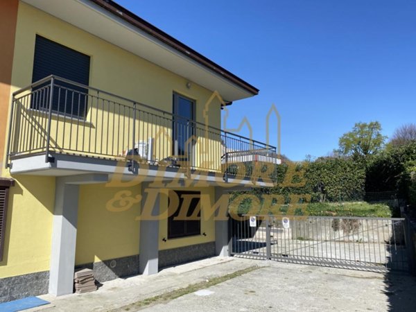 appartamento in vendita a Baveno in zona Oltrefiume