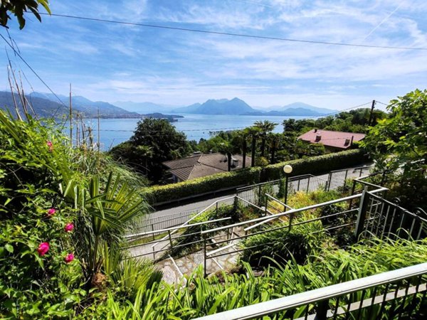 appartamento in vendita a Baveno