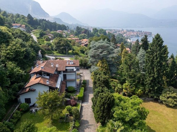 appartamento in vendita a Baveno