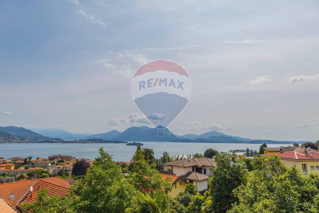 appartamento in vendita a Baveno