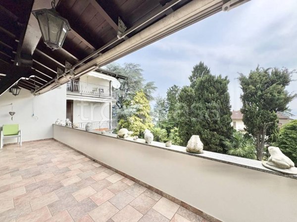 appartamento in vendita a Baveno