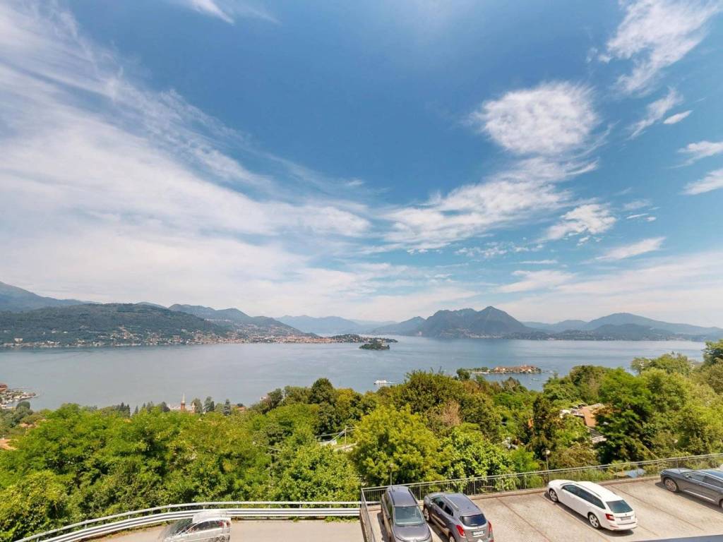 appartamento in vendita a Baveno