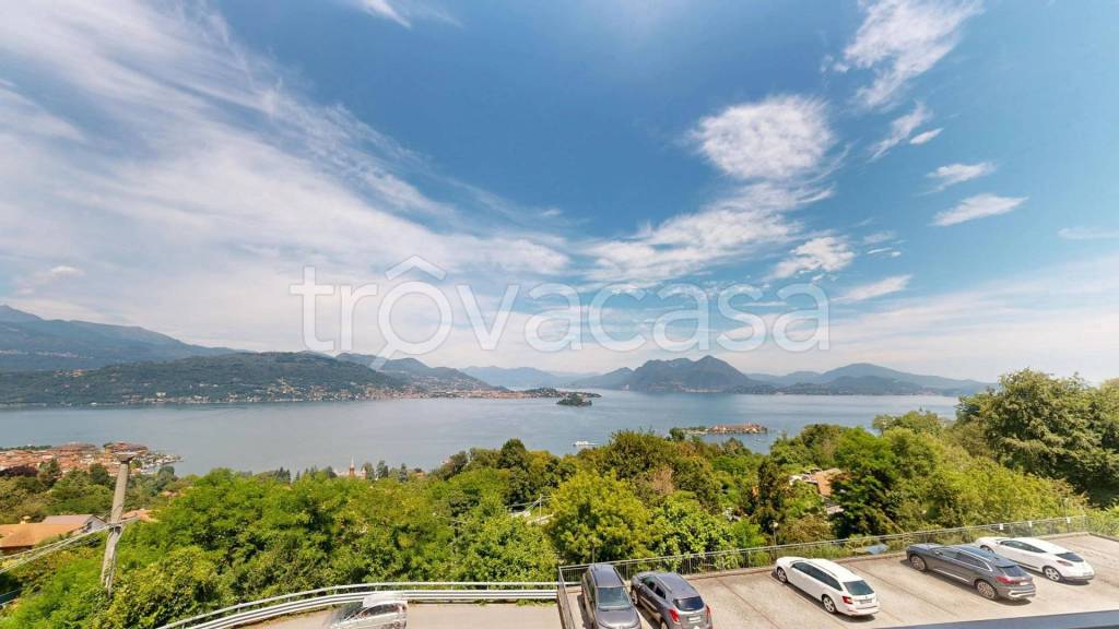 appartamento in vendita a Baveno