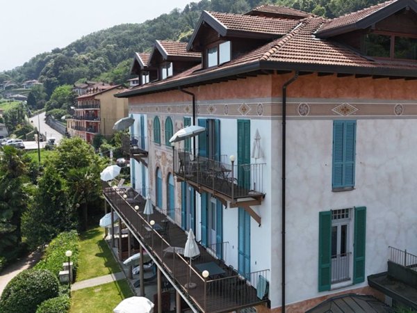 appartamento in vendita a Baveno in zona Loita