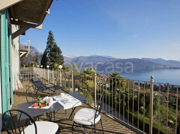 appartamento in vendita a Baveno in zona Loita