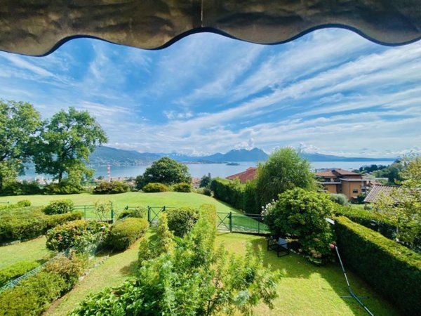 appartamento in vendita a Baveno