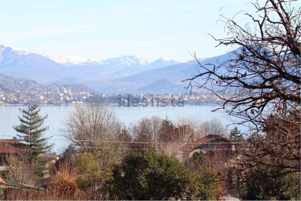 appartamento in vendita a Baveno