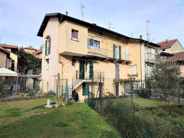 appartamento in vendita a Baveno