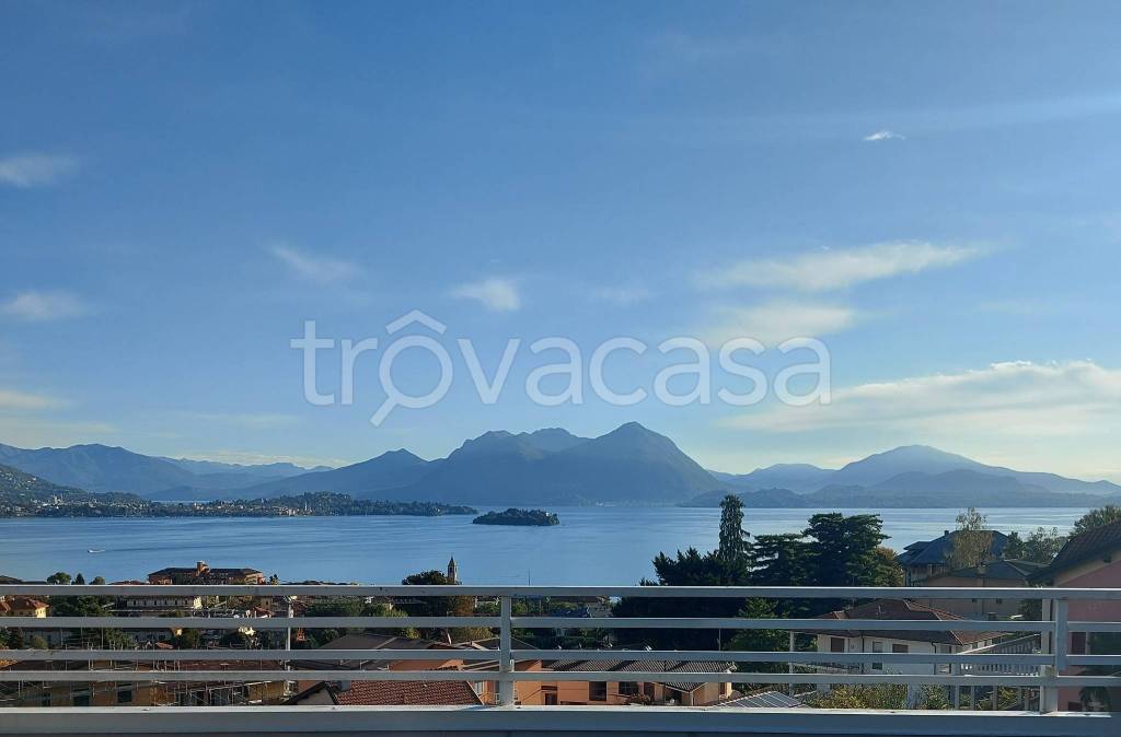 appartamento in vendita a Baveno