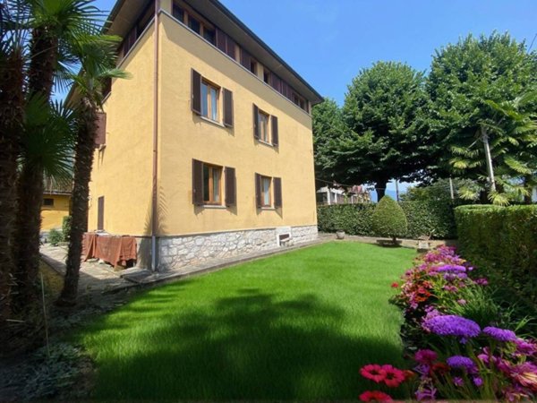 casa indipendente in vendita a Baveno