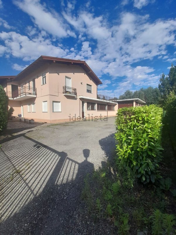 appartamento in vendita a Baveno