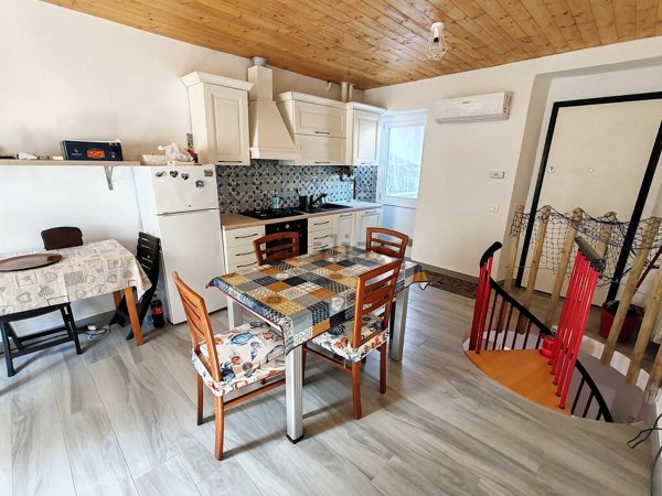 casa indipendente in vendita a Baveno