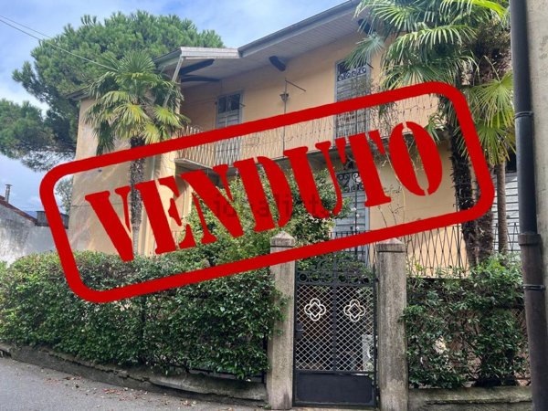 appartamento in vendita a Baveno