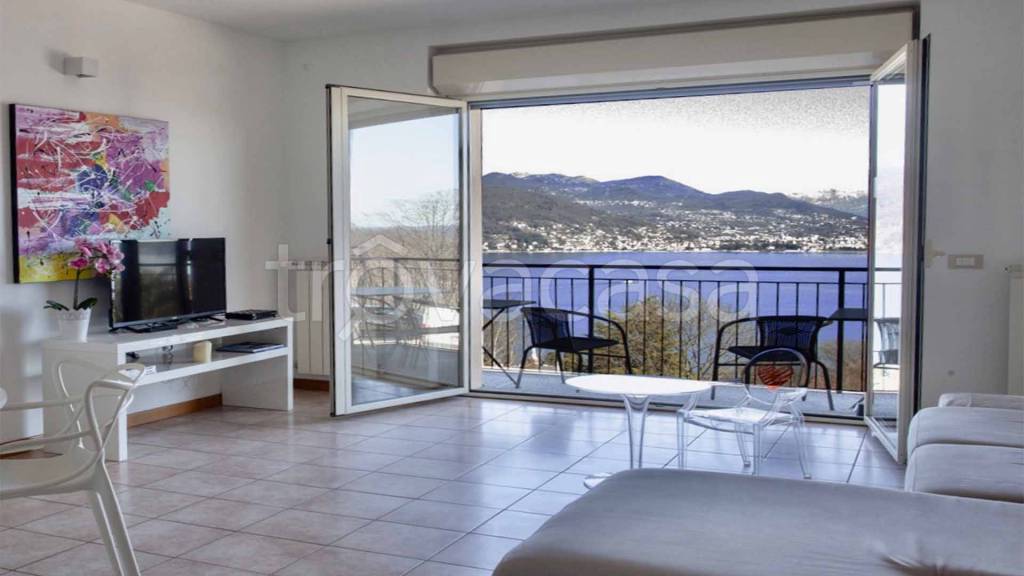 appartamento in vendita a Baveno