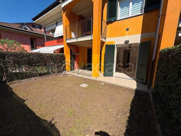 appartamento in vendita a Baveno in zona Oltrefiume