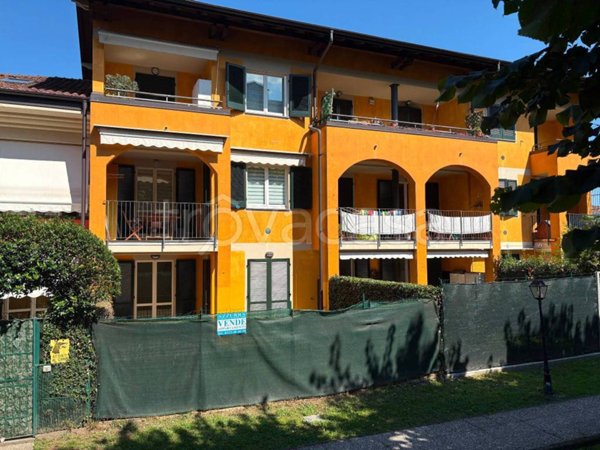 appartamento in vendita a Baveno in zona Oltrefiume