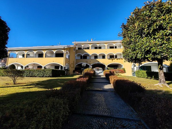 appartamento in vendita a Baveno in zona Feriolo