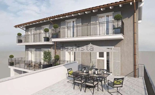 casa indipendente in vendita a Baveno