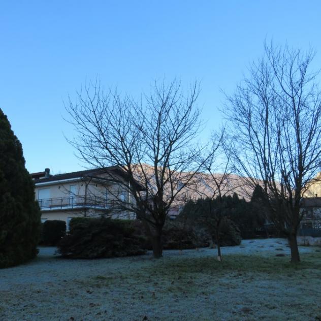 casa indipendente in vendita a Baveno in zona Feriolo