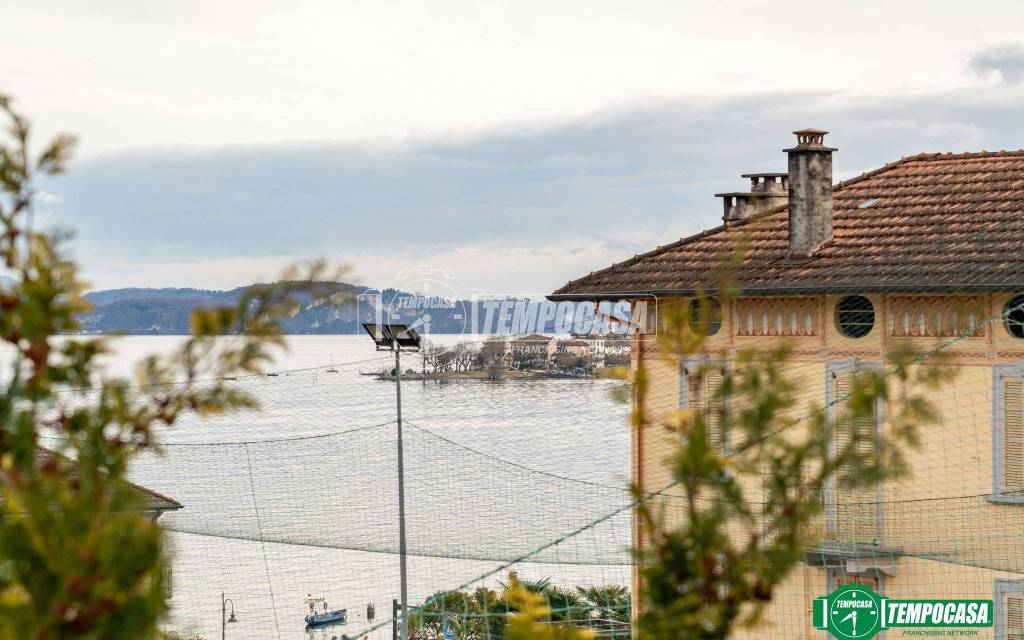 appartamento in vendita a Baveno in zona Romanico