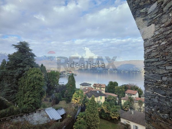 appartamento in vendita a Baveno