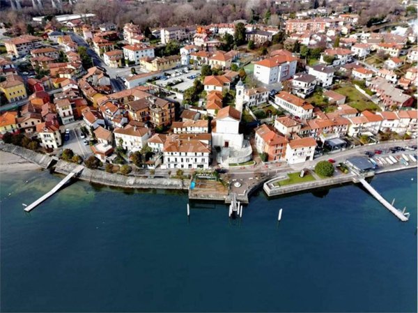 appartamento in vendita a Baveno in zona Feriolo