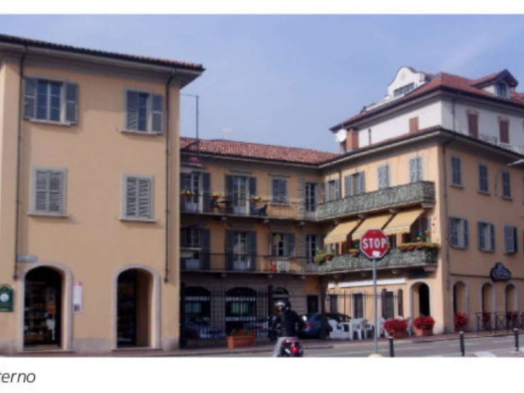 ufficio in vendita a Baveno
