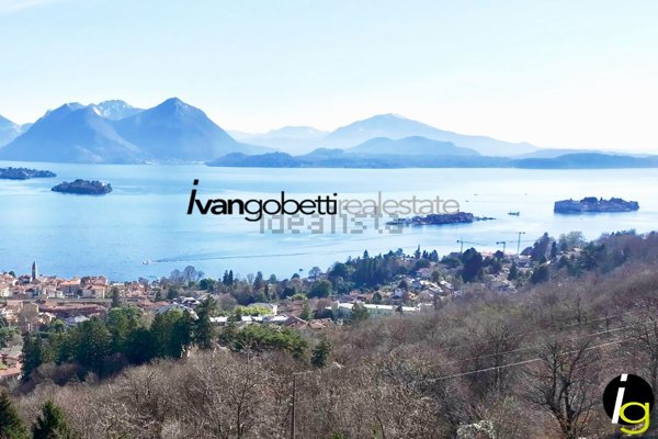 casa indipendente in vendita a Baveno