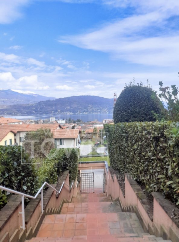 appartamento in vendita a Baveno