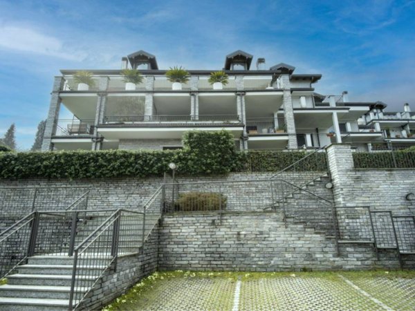 appartamento in vendita a Baveno
