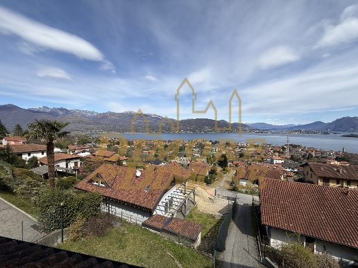 casa indipendente in vendita a Baveno in zona Oltrefiume