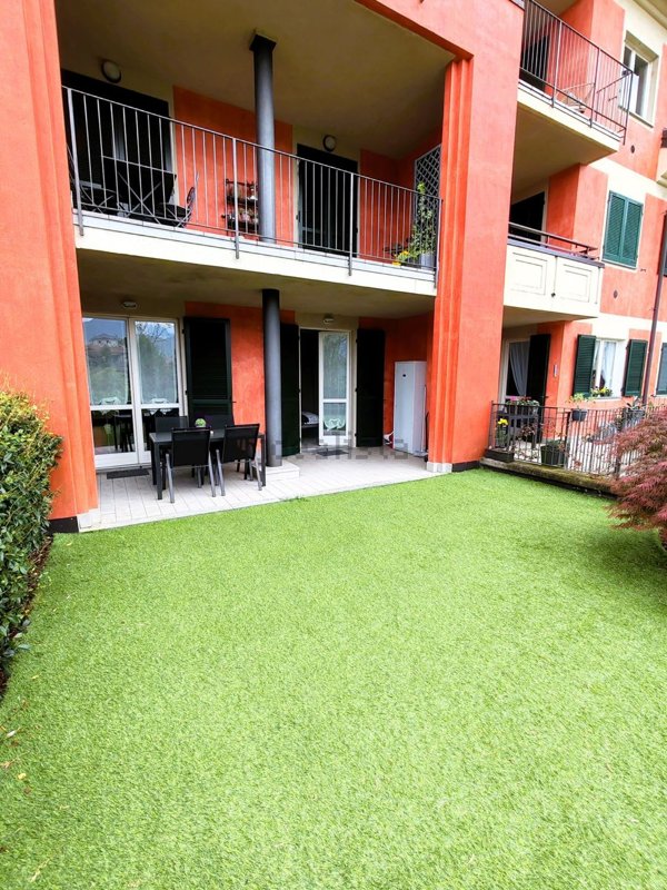 appartamento in vendita a Baveno in zona Oltrefiume