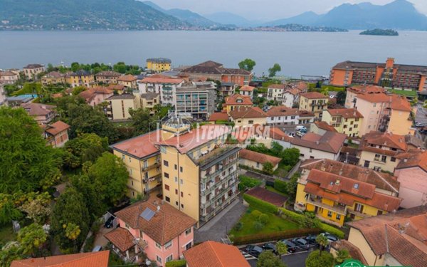 appartamento in vendita a Baveno in zona Oltrefiume