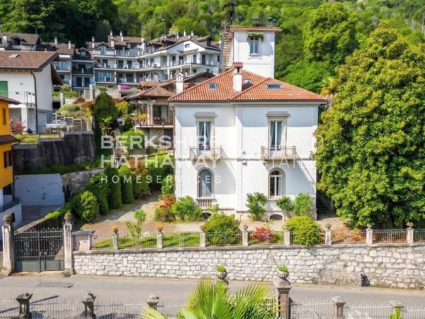 appartamento in vendita a Baveno