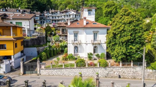 appartamento in vendita a Baveno