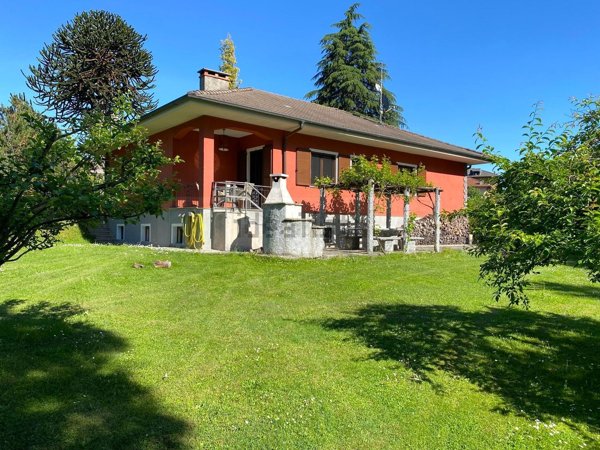 casa indipendente in vendita a Baveno in zona Feriolo